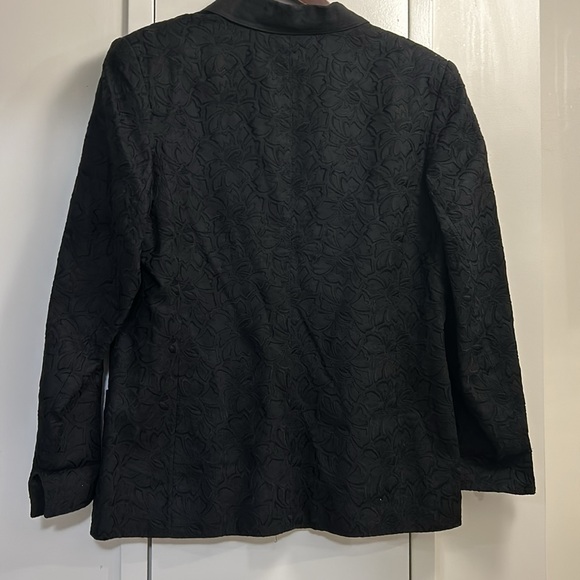 Louis Feraud - Picture 5 of 16